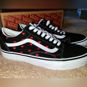 Old Skool Van's Embroidered Hearts